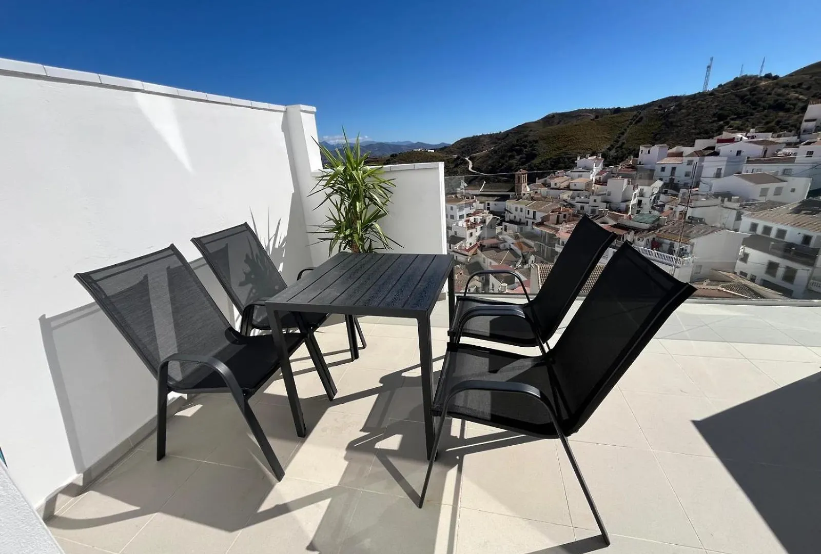 La Lipa Suites Con Piscina Privada Almáchar Apartahotel