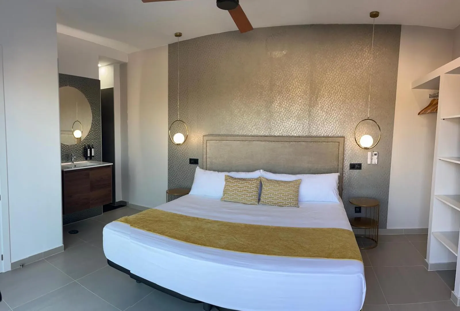 La Lipa Suites Con Piscina Privada Almáchar Apartahotel