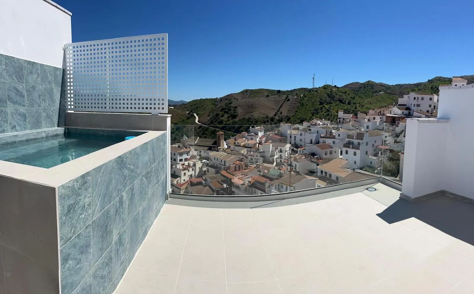 Lägenhetshotell La Lipa Suites Con Piscina Privada Almáchar Spanien