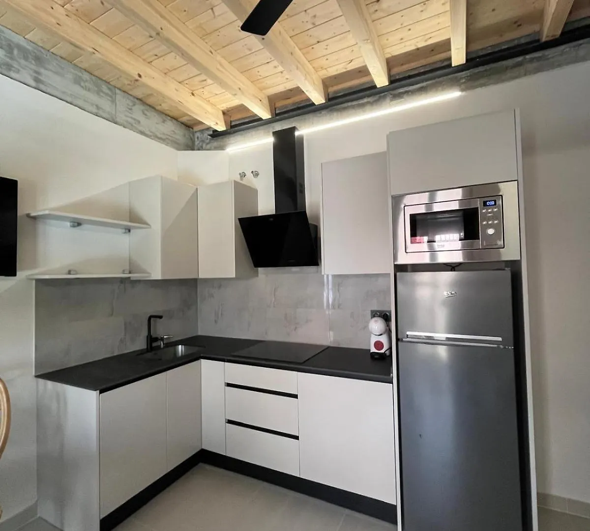 Lägenhetshotell La Lipa Suites Con Piscina Privada Almáchar Spanien