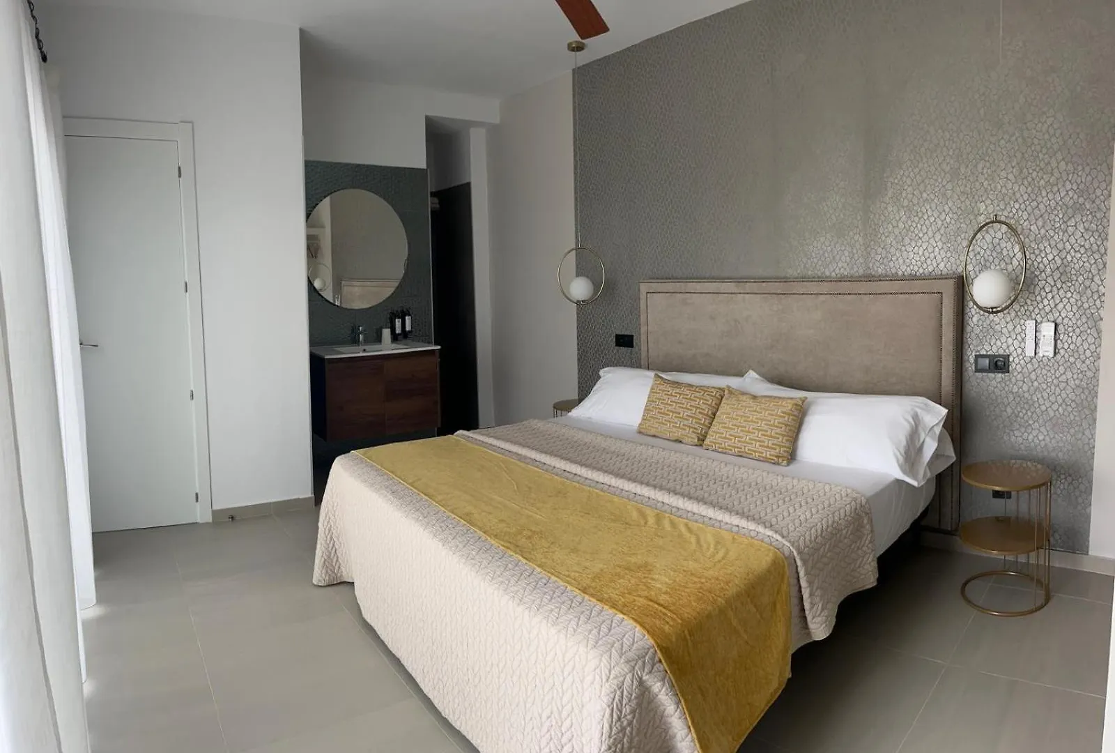 La Lipa Suites Con Piscina Privada Almáchar