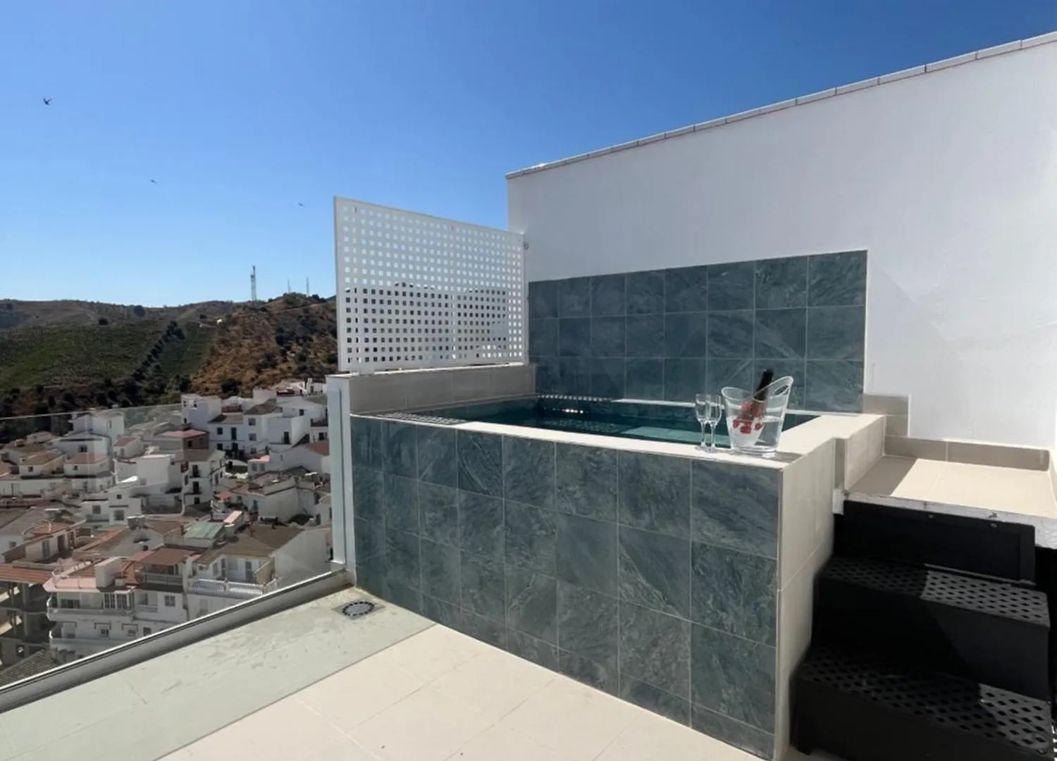 La Lipa Suites Con Piscina Privada Almáchar
