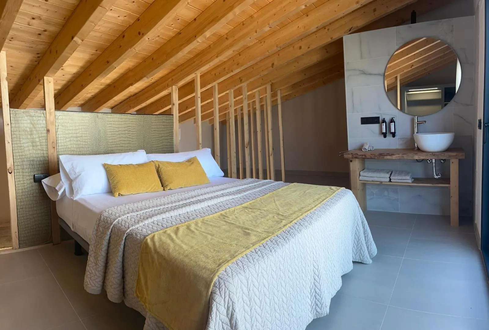 La Lipa Suites Con Piscina Privada Almáchar 0*,  España